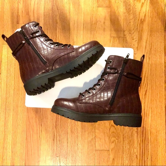 SO Women’s Combat Boots- Size 8-Burgundy Croco - Picture 2 of 13